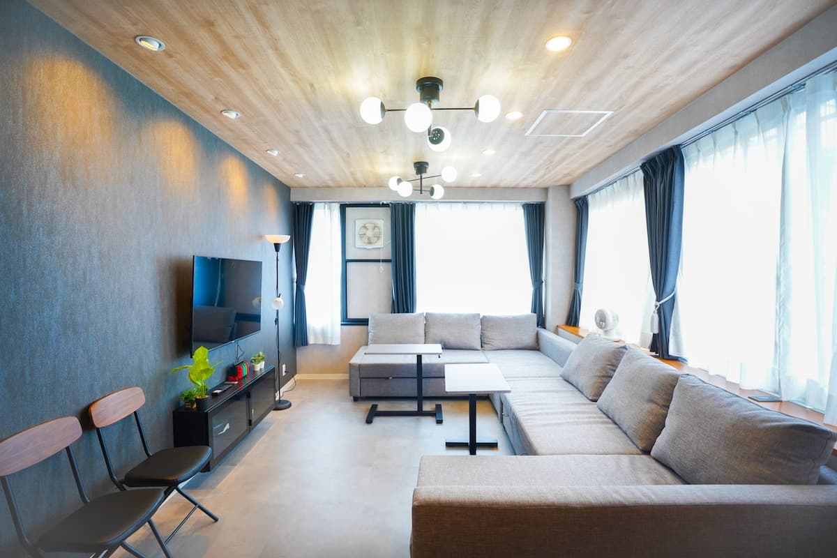 フルスケルトンからホテル営業仕様へ｜90㎡・10名収容の大型グループ向け宿泊施設